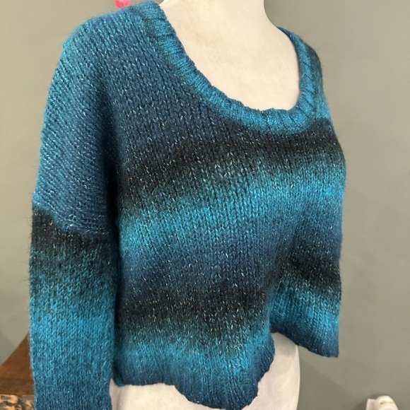 Ecoté Cropped Knit Long Sleeve - Picture 2 of 11